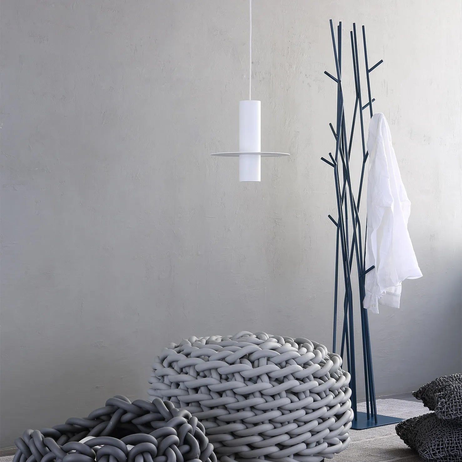 Latva Floor Coat Hanger 